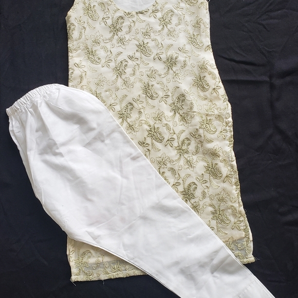 Girls fancy gown dress - Picture 8 of 9